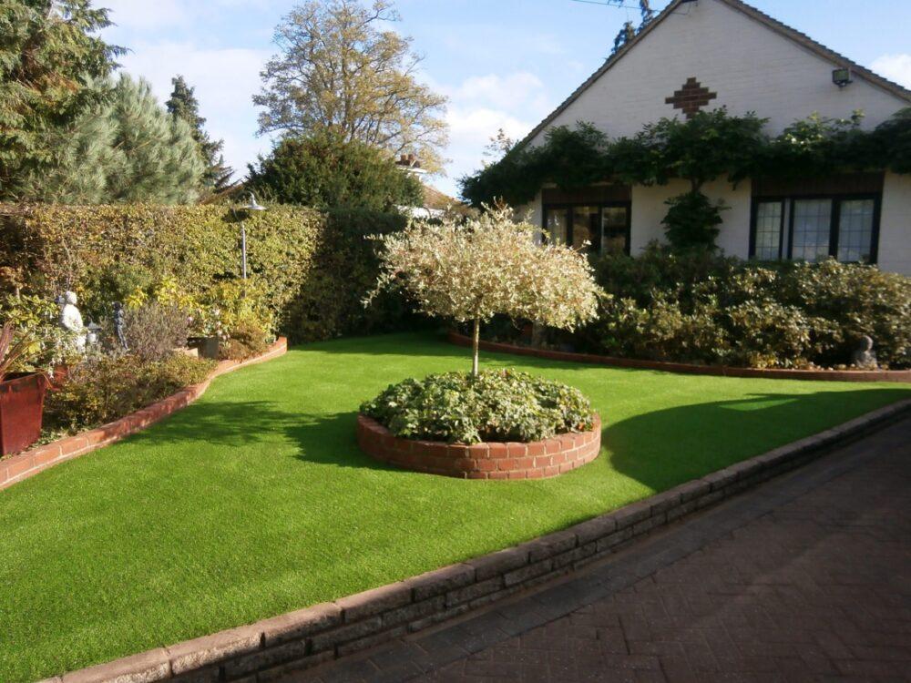 Artificial Grass For Gardens & Home | Easigrass™