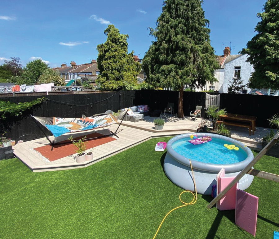 Hosting Summer Parties with Easigrass